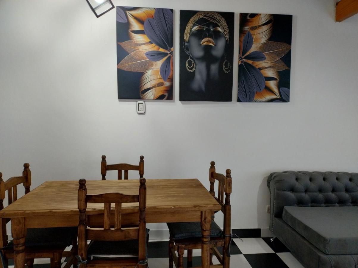 Casa Ana, Departamento Amplio A 20 ' Aeropuerto Διαμέρισμα Luis Guillon Εξωτερικό φωτογραφία